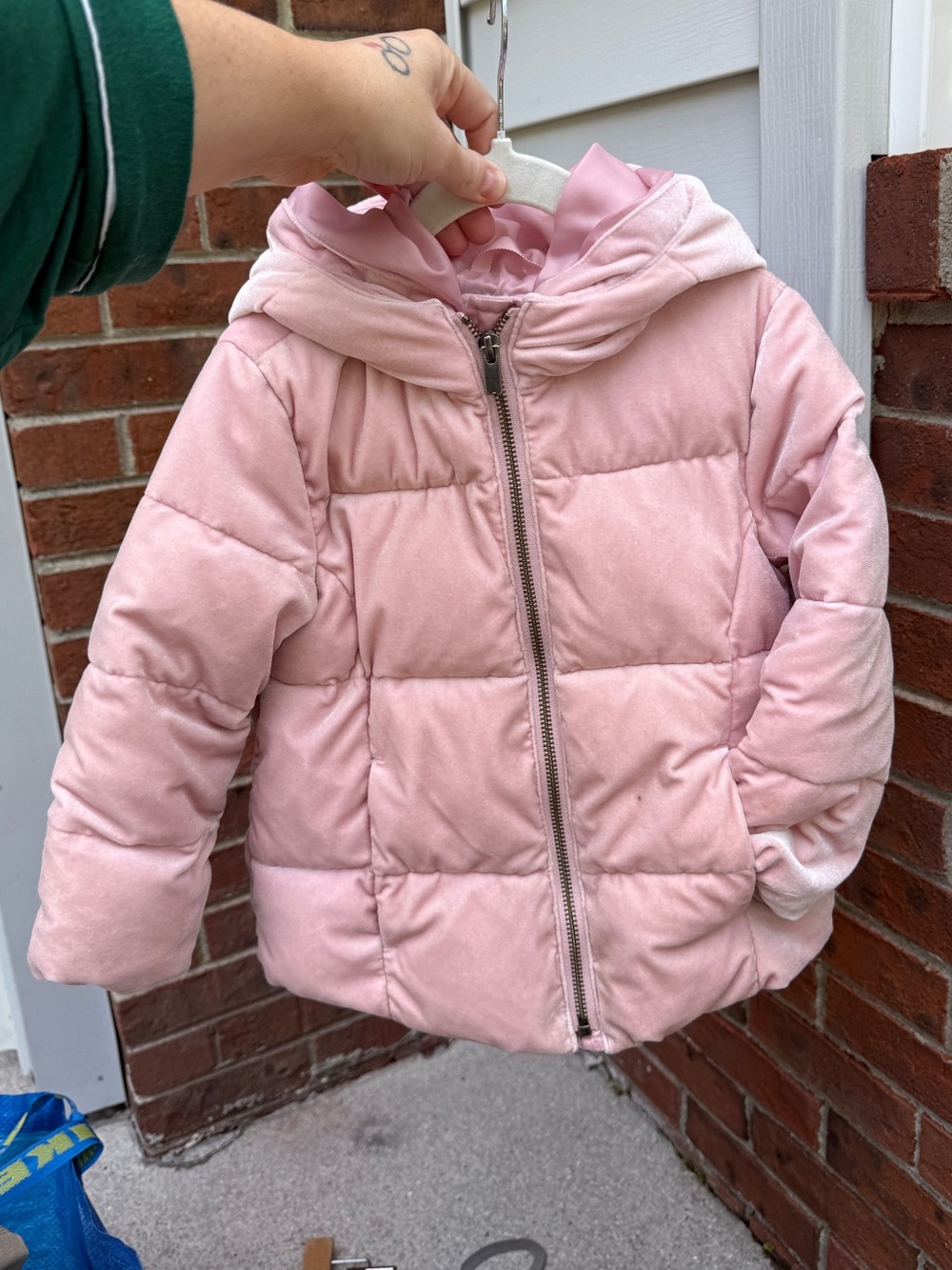 Gap Crushed Velvet Pink Down Puffer Coat Jacket Size 4 Girls toddler kids